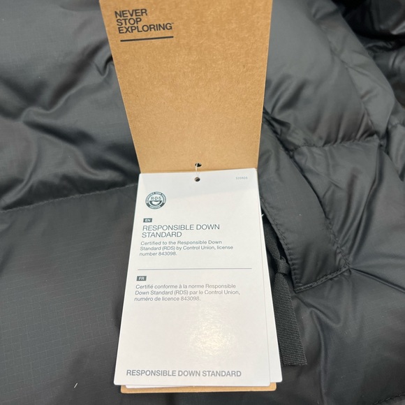 The North Face Men’s 1996 Retro Nuptse Jacket NWT - Picture 5 of 7